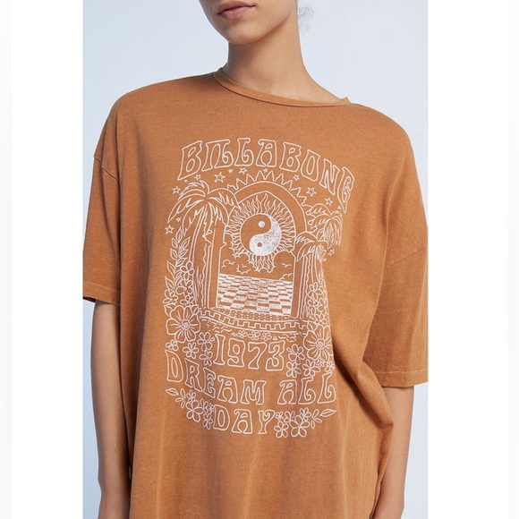 Billabong Tan 1973 Dream All Day Womens T-Shirt Graphic Short Sleeve Size Small - Picture 2 of 10